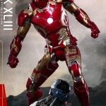 Hot Toys – Avengers Age of Ultron – Mark XLIII Collectible Figure_PR3