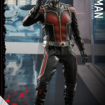 Hot Toys – Ant-Man – Ant-Man Collectible Figure_PR1