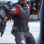Hot Toys – Captain America Civil War – Falcon Collectible Figure_PR10