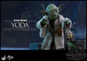 Hot Toys - Star Wars EpV - Yoda Collectible Figure_PR1