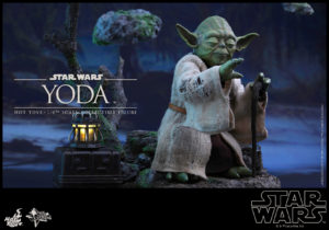 Hot Toys - Star Wars EpV - Yoda Collectible Figure_PR7
