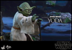 Hot Toys - Star Wars EpV - Yoda Collectible Figure_PR9